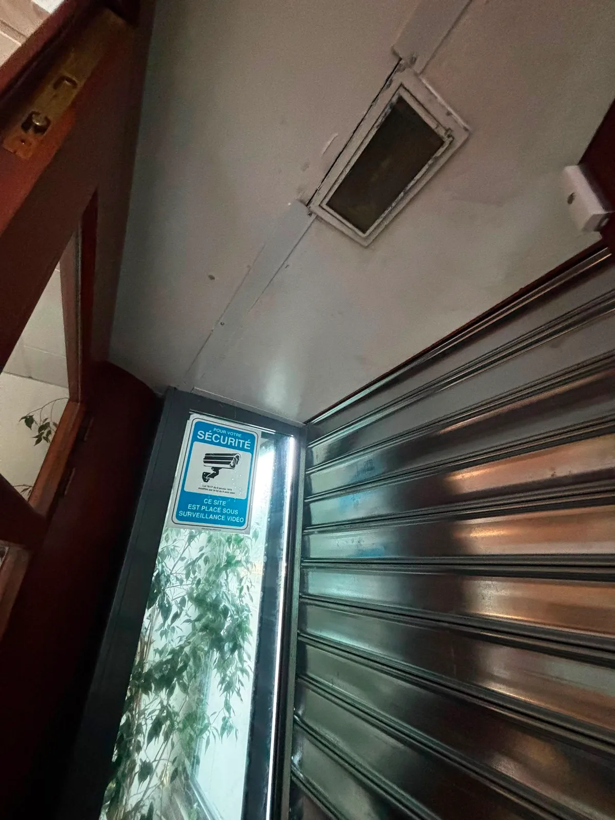 Installation et pose de rideau métallique à Clichy